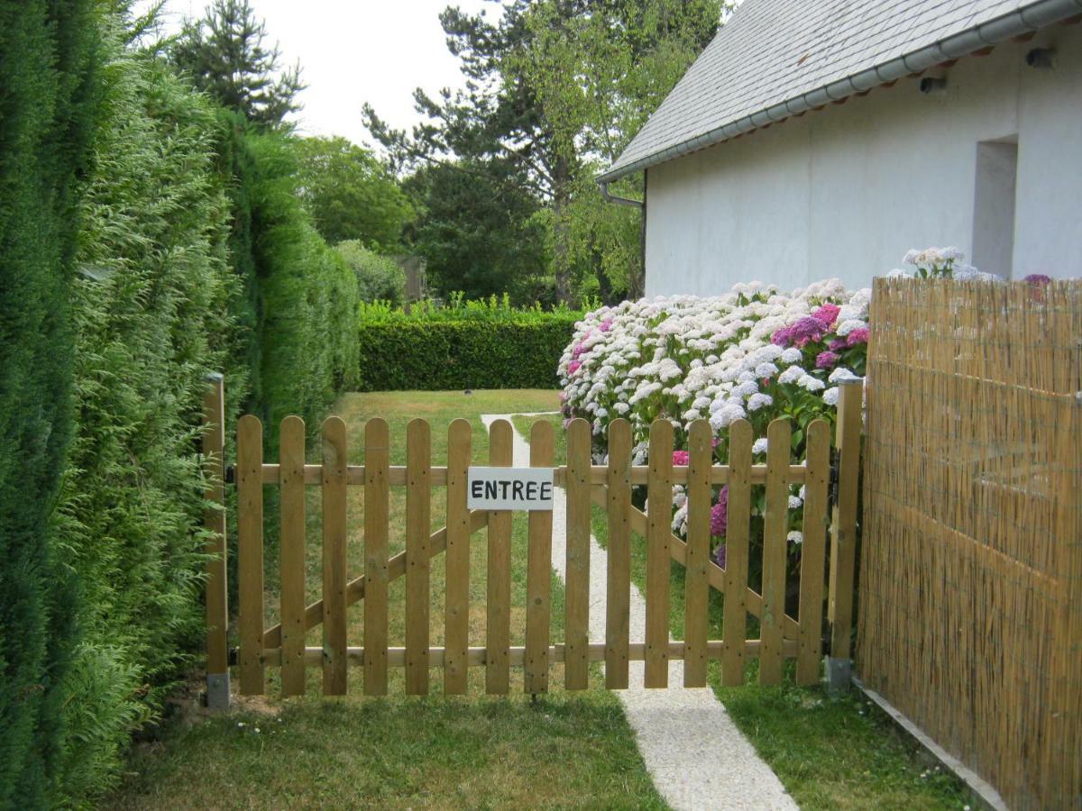 Gite Des Pins Penches Brunville Exteriör bild